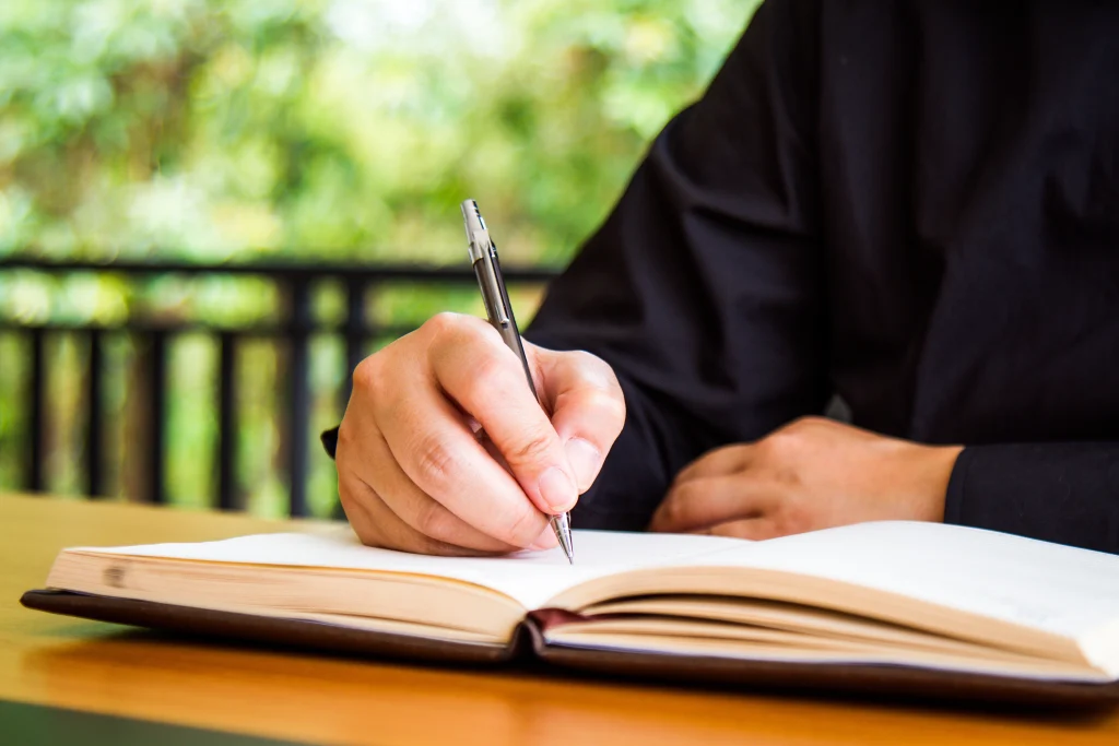 How to Publish a Short Story on Amazon (Tips for First-time Authors) (1)